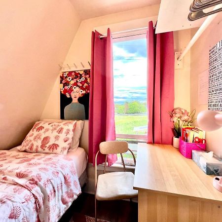 Private Room Tiny With Shared Bathroom Near Seatac Airport And Downtown Seattle Eksteriør bilde